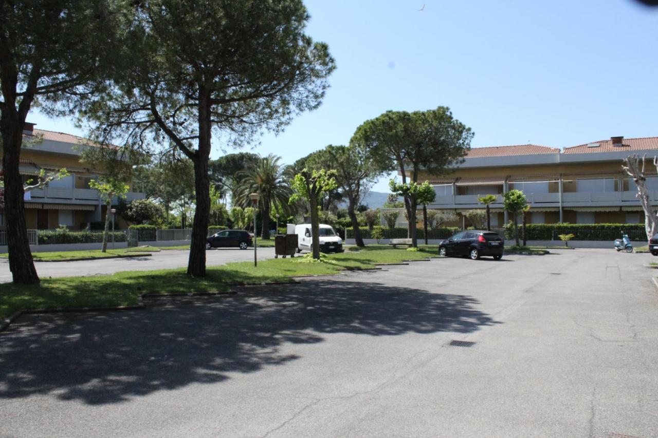 La Ca' Al Mare Apartment Carrara Luaran gambar