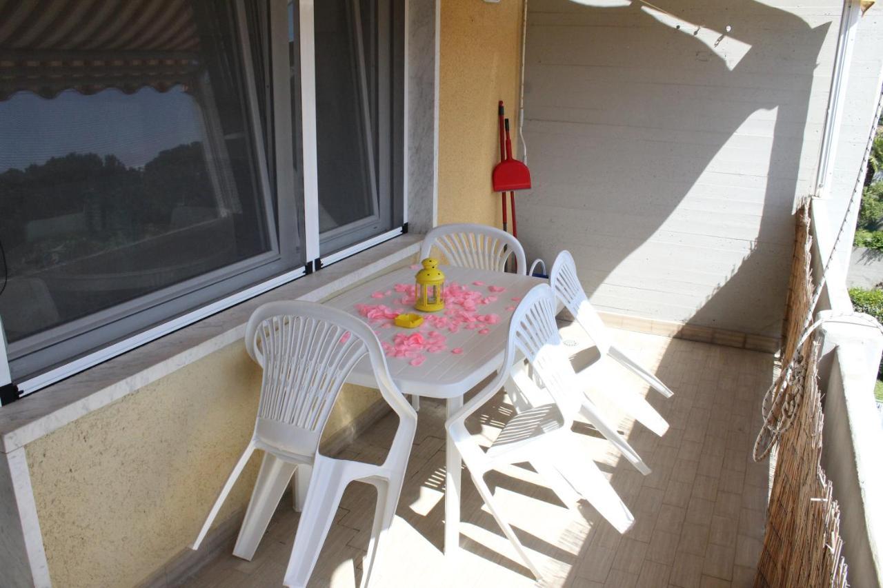 La Ca' Al Mare Apartment Carrara Luaran gambar